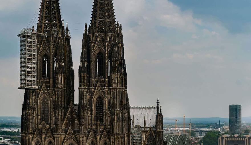Kölner Dom von vorne